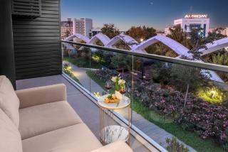 Premium Apartment in U-Tower Garden & City View - 7