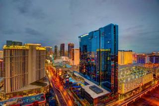 MGM Signature 31st Flr , Strip View - 8