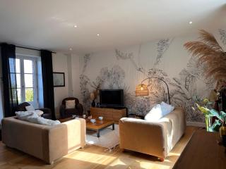 Les Libellules Appartement avec baignoire spa à Lanvallay - 1