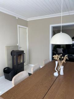 Centrally located 6-room detached house - 6