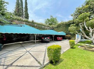Casa en Burgos con jardín y alberca - 2