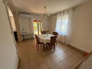 Family Apartment by the Sea with Garden - 5