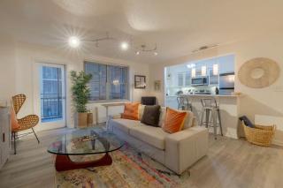 6-0 Cozy Atlanta Condo -Balcony Downtown Views Modern Comfort - 9