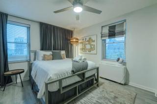 6-0 Cozy Atlanta Condo -Balcony Downtown Views Modern Comfort - 2
