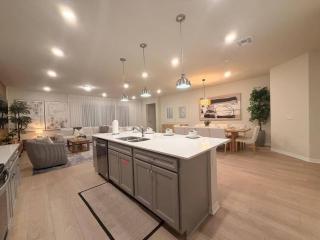 Luxury Oasis 8BR Villa - Windsor Cay Resort - 4