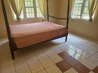 Spacious 4-Bedroom Island Home Near Jolly Harbour Beaches - 7