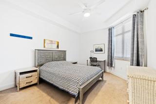 Spacious Gated Minorca Retreat, Pet Friendly with Pond Views and Resort Amenities - MM403 - 2