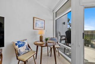 Riverfront Marker 33 with Sunset Views, Walk to Flagler & 3rd Ave, Pet Friendly, Pool & Hot Tub - 4