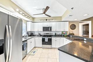 OW15-401 Spacious Oceanwalk Corner Condo with Water Views and Easy Beach Access - 7