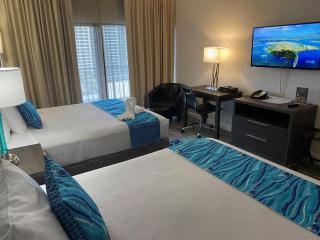 Palms At Waikiki - 8