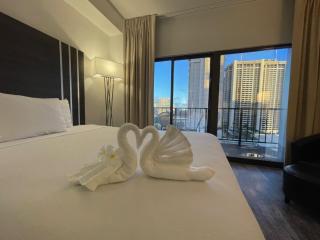 Palms At Waikiki - 2