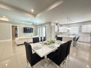 EPIC Luxe Modern Naples Family Home w/ Heated Pool - 0