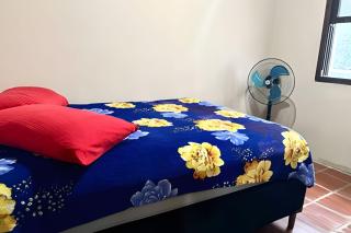 Casa na Praia de Caiobá com Quintal enorme - 8