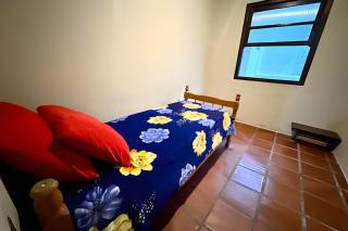 Casa na Praia de Caiobá com Quintal enorme - 2