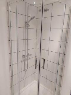 Thornton Road Lodge -Room 2 - 7