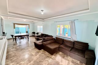 Casa com Piscina e Ar Condicionado - 9