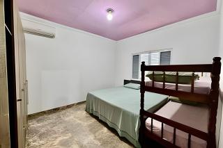 Casa com Piscina e Ar Condicionado - 2