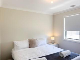 Glen's Gibson St Getaway - 3