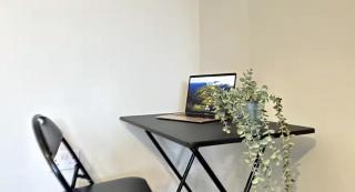 Modern Loft with En-Suite Close to Hospital & Train - 2