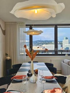 Panorama View Design Apts in Old Town - Free Parking - 8