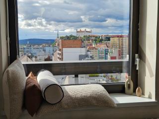Panorama View Design Apts in Old Town - Free Parking - 0