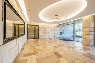 Deluxe 5BR Dream Stay at Bayit Vegan - 9