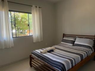 Casa aconchegante com pátio grande - 1 km da Praia - 4