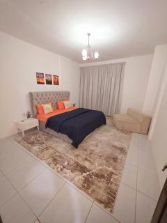 Beautiful 3-bedroom Family Apartment near Buhaira Corniche - 7