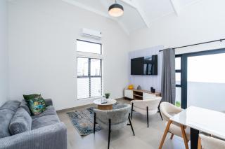 Modern 2 Bed Home with Solar & Braai Langebaan - 2
