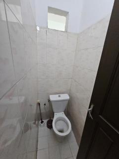 2 bedrooms, living room, Port Bouet - 6