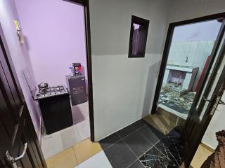 2 bedrooms, living room, Port Bouet - 2