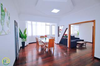 Espaçoso 3 quartos na quadra da praia p/ 8 pessoas - 0