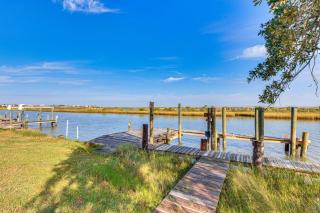 Steps to Gulf Bayside Dauphin Island Home with Dock - 9