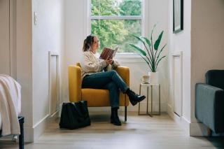 The Key Reno'd Historic Studio 1 Mile to UF & DT - 8