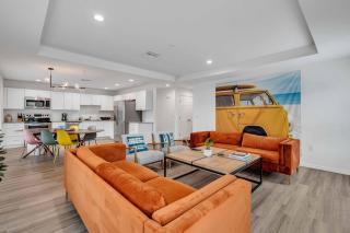 Bradenton Stay, Private Pool, HotTub, Priv Terrace - 3