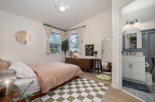 Modern Bauhaus Condo with Pool - 6