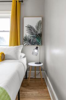 Game Day Base 10 Min to Lambeau, 5 Min Downtown - 7