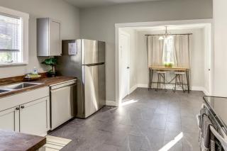 Walk to Port Clinton Lighthouse Home with Deck! - 5