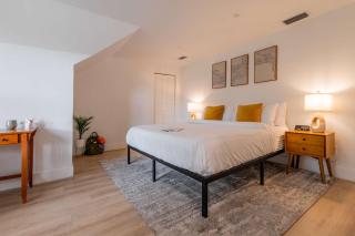 The Key Reno'd Historic 1BD 1 Mile to UF & DT - 8