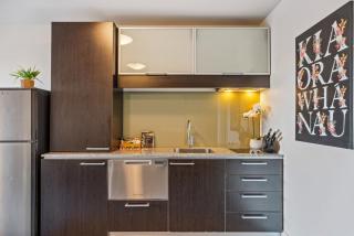 2 Bedroom Lakeside 5 Min Flat Walk To Town - 8