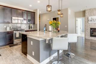 Work and Play in Aurora Spacious Home with Yard! - Altura - 7