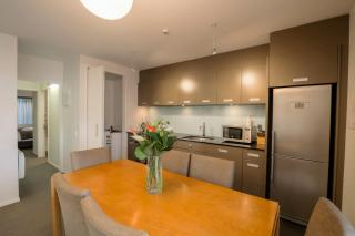 Terrace Apartment 7 With Mountain Views - 4