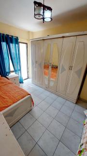 شقة علي البحر مباشرة غرفتين و رسيبشن مكيفة - 7