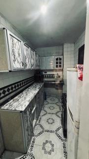 شقة علي البحر مباشرة غرفتين و رسيبشن مكيفة - 6