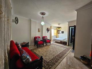 Entire unites with Pyramids view - 7