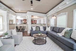 Ranch | 4 Homes | Pool | Sleeps 40 - 7