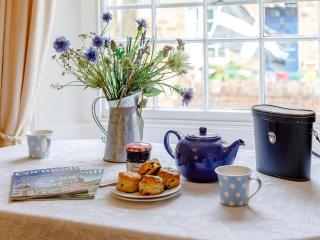 3 Bed in Polruan PC012 - 2