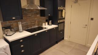 Stylish 6 Bed Apartment - Ideal for Contractors, Health Care workers - Peterborough - 1
