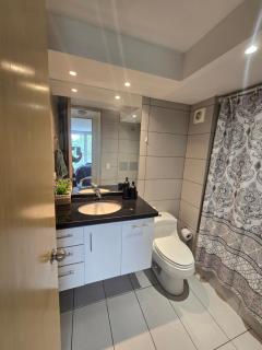 Departamento PREMIUM Amplio 2 camas matrimoniales 2 Baños con Estacionamiento Gratis privado - 1