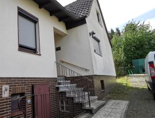 Komplette 95qm Wohnung in Kassel mit 4 Schlafzimmern, eigener Küche, Bad, WC, Wohnzimmer und Garten, inkl Gratis Frühstück, Parkplätze und WiFi, Top Lage, so Privat wie zu Hause - 6
